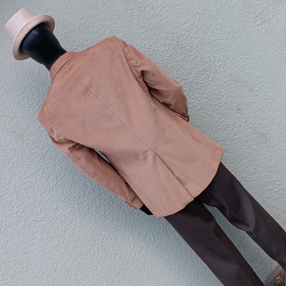 Westchester Classics Men's Corduroy Luxury Blazer - Picture 13 of 17